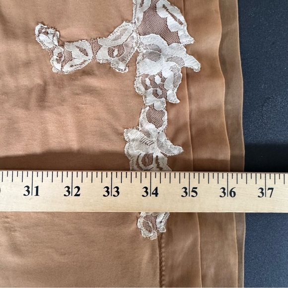Vintage 50s 60s Women’s Tan Slip Dress Lace Trim M Boho Fairy Romantic Coquette - Picture 12 of 13
